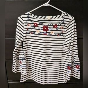 JCrew Embroidered Bell Sleeve Top (sz small)